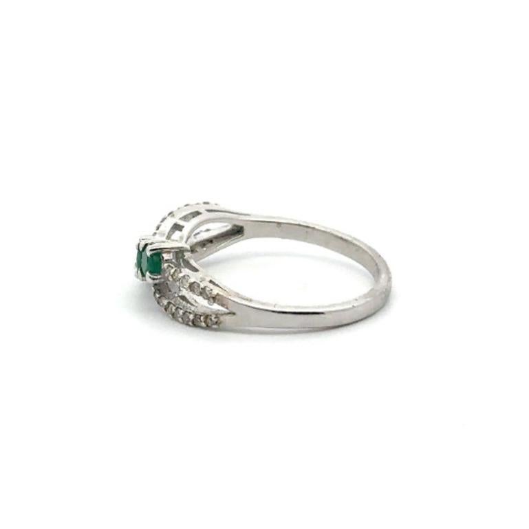 For Sale:  925 Sterling Silver Genuine Emerald Wedding Gift Ring for Women 5