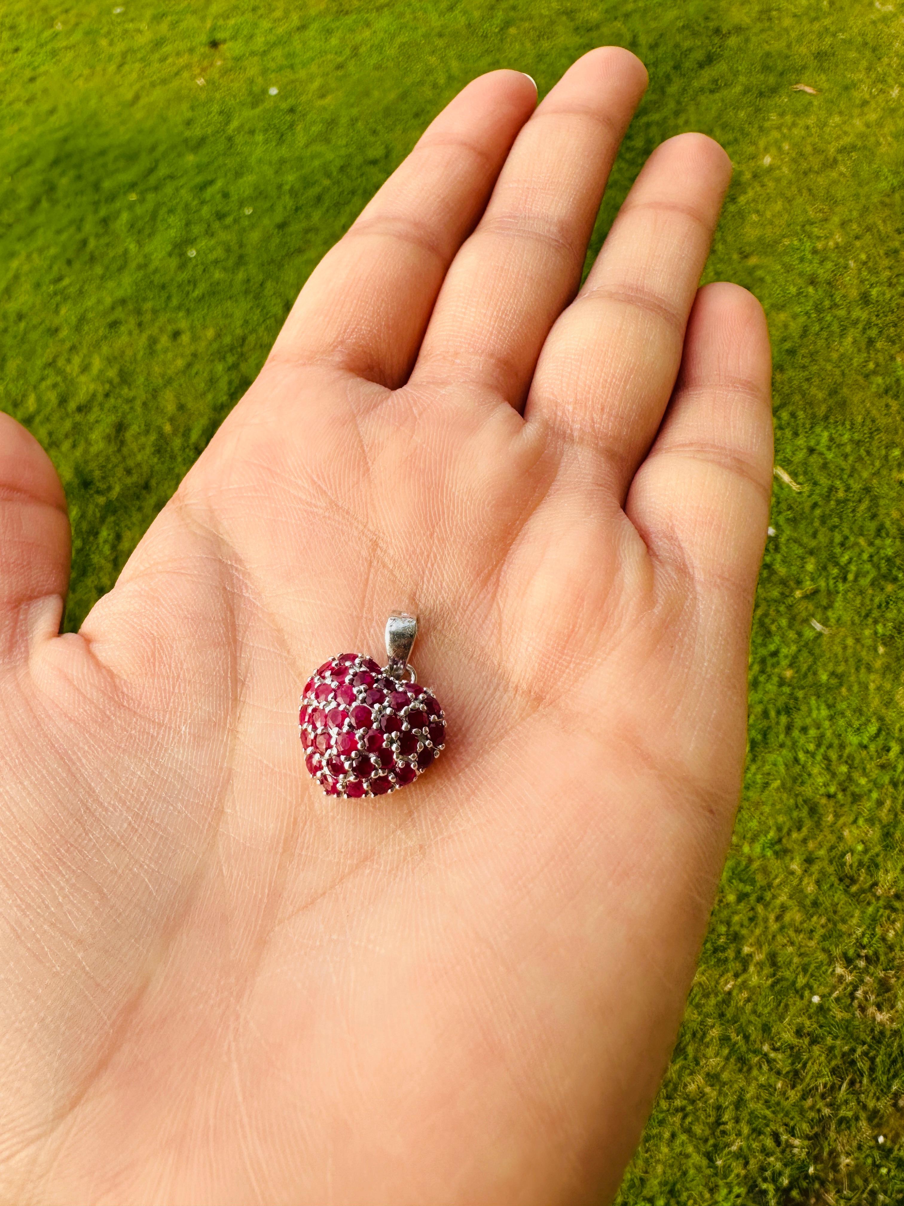 Art Deco 925 Sterling Silver Genuine Ruby Studded Heart Pendant Gift for Mom Jewelry For Sale