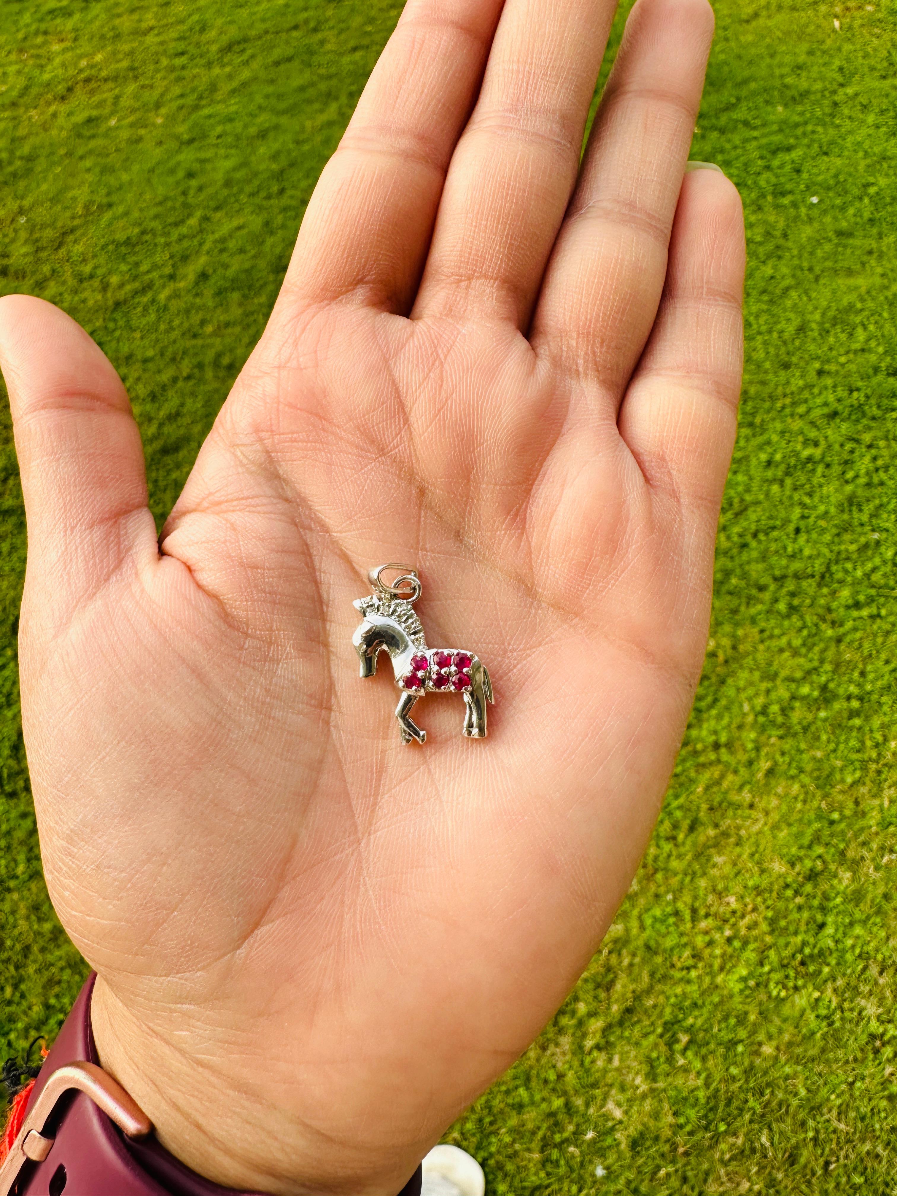 925 Sterling Silver Horse Pendant with Ruby and Diamond In New Condition For Sale In Houston, TX