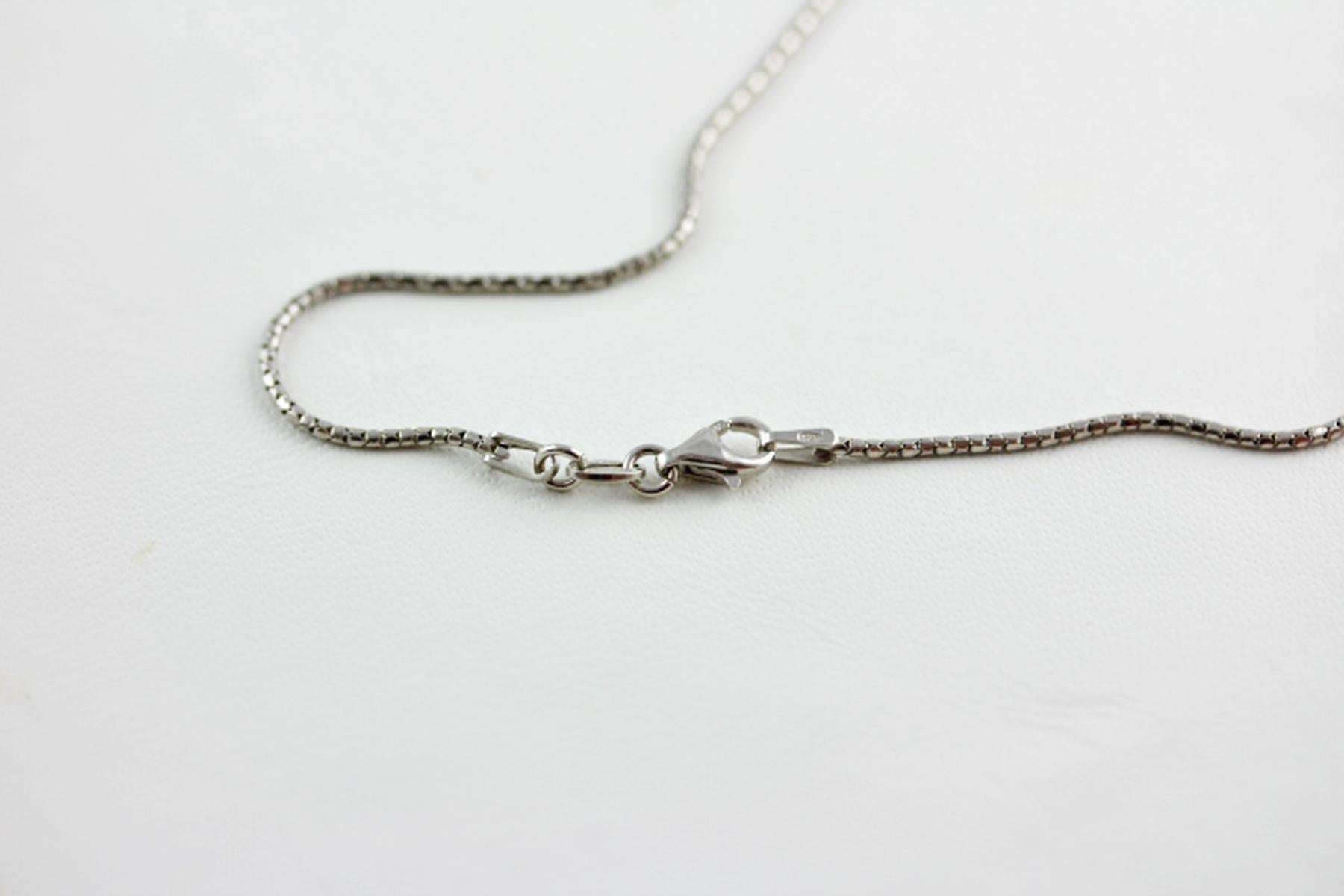 925 Collana in argento Sterling Ladybug Red Mediterranean Coral Onyx in vendita 2