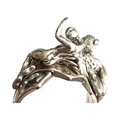 Bague d'amoureux en argent 925 représentant deux personnages nus s'embrassant