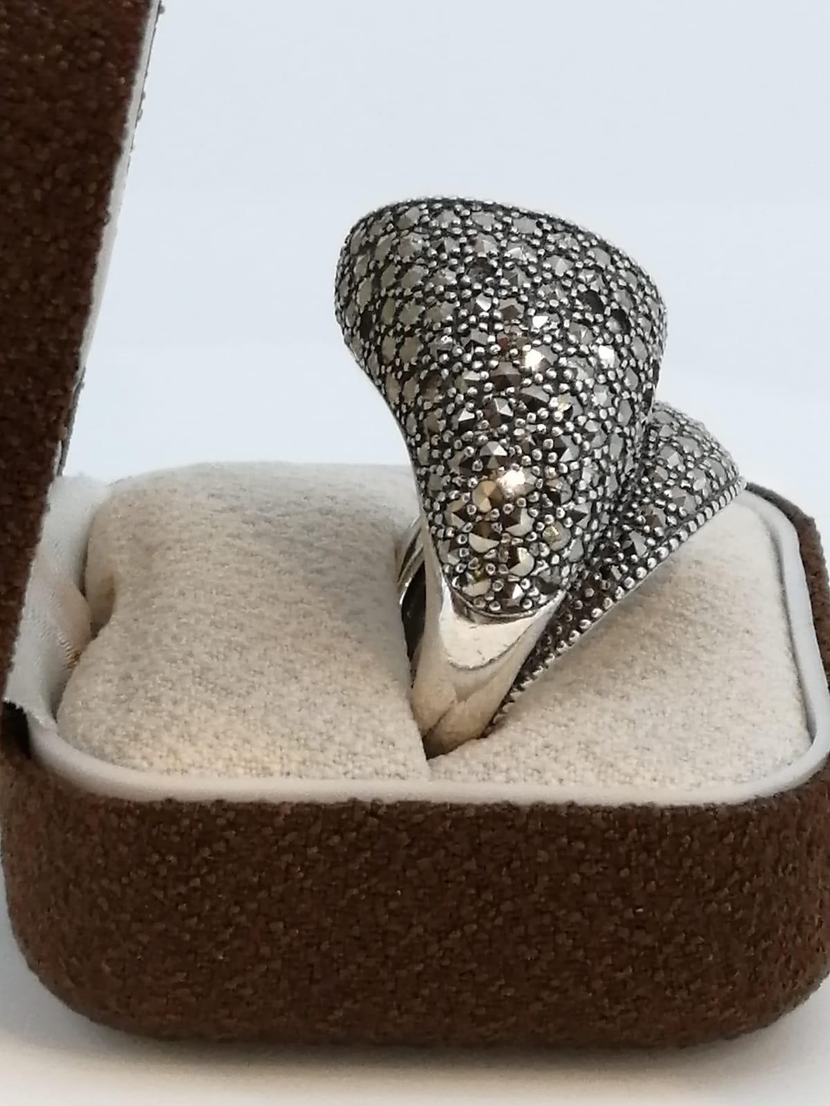 925 Sterling Silver Marcasite European Retro circa 1960's Ring In Excellent Condition For Sale In MELBOURNE, AU