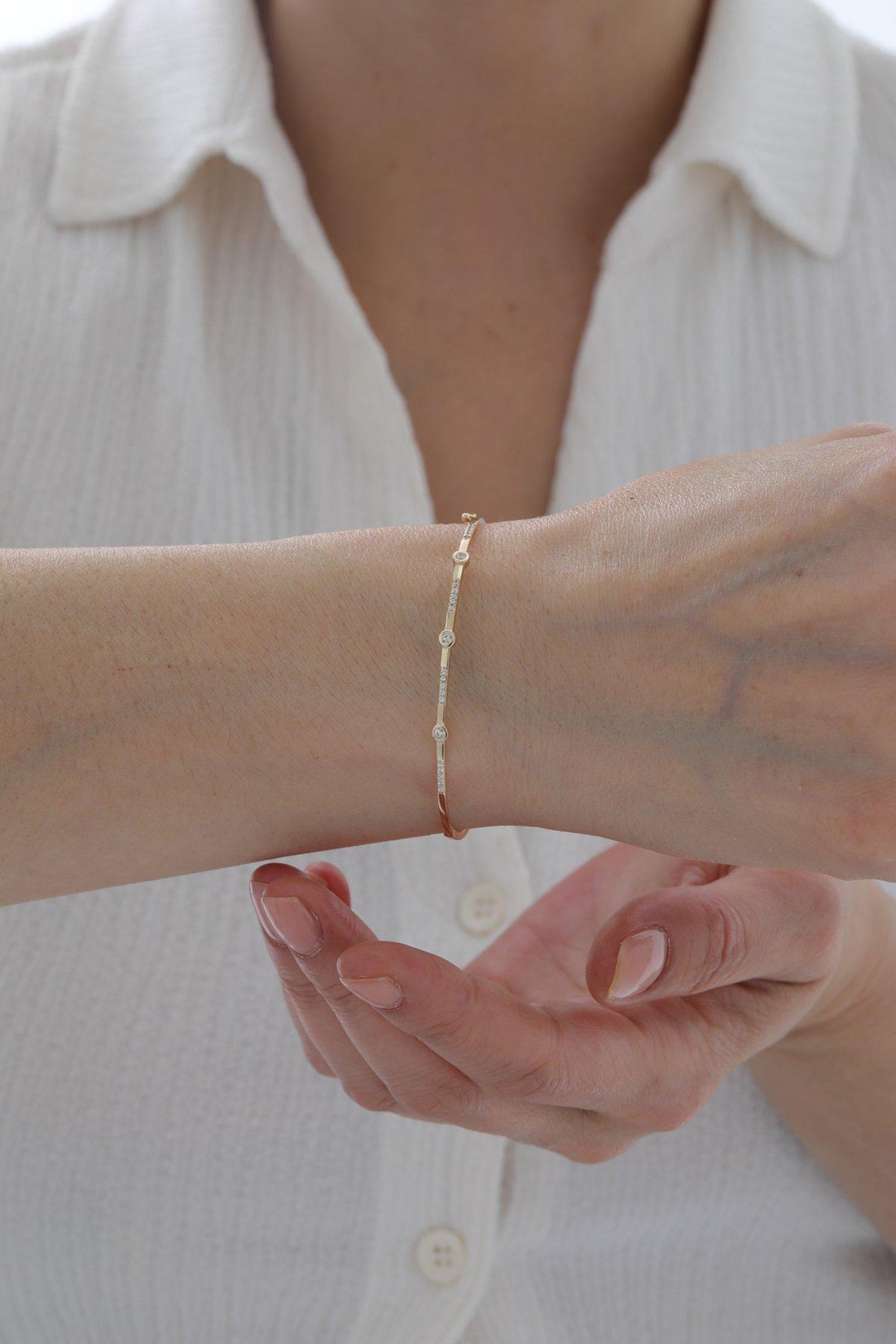 925 Sterling Silver Modern Bracelet For Women Moissanite Cuff Bracelet Gift .