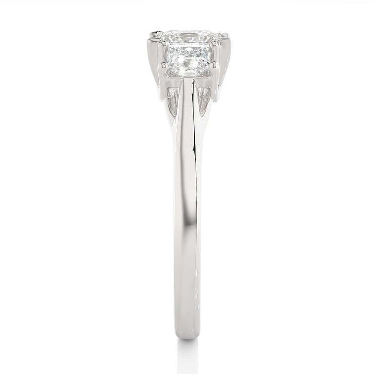 For Sale:  925 Silver Unique Moissanite Three Stone Ring in Jewelry Gift for Fiance 9