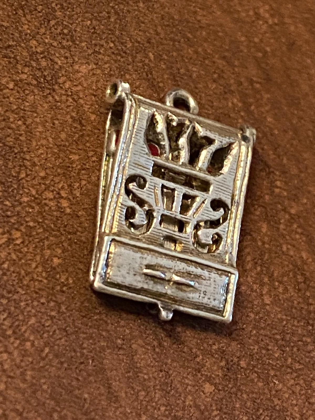 925 Sterling Silber Geldklammer Vintage Eröffnung Charme / Anhänger im Angebot 2