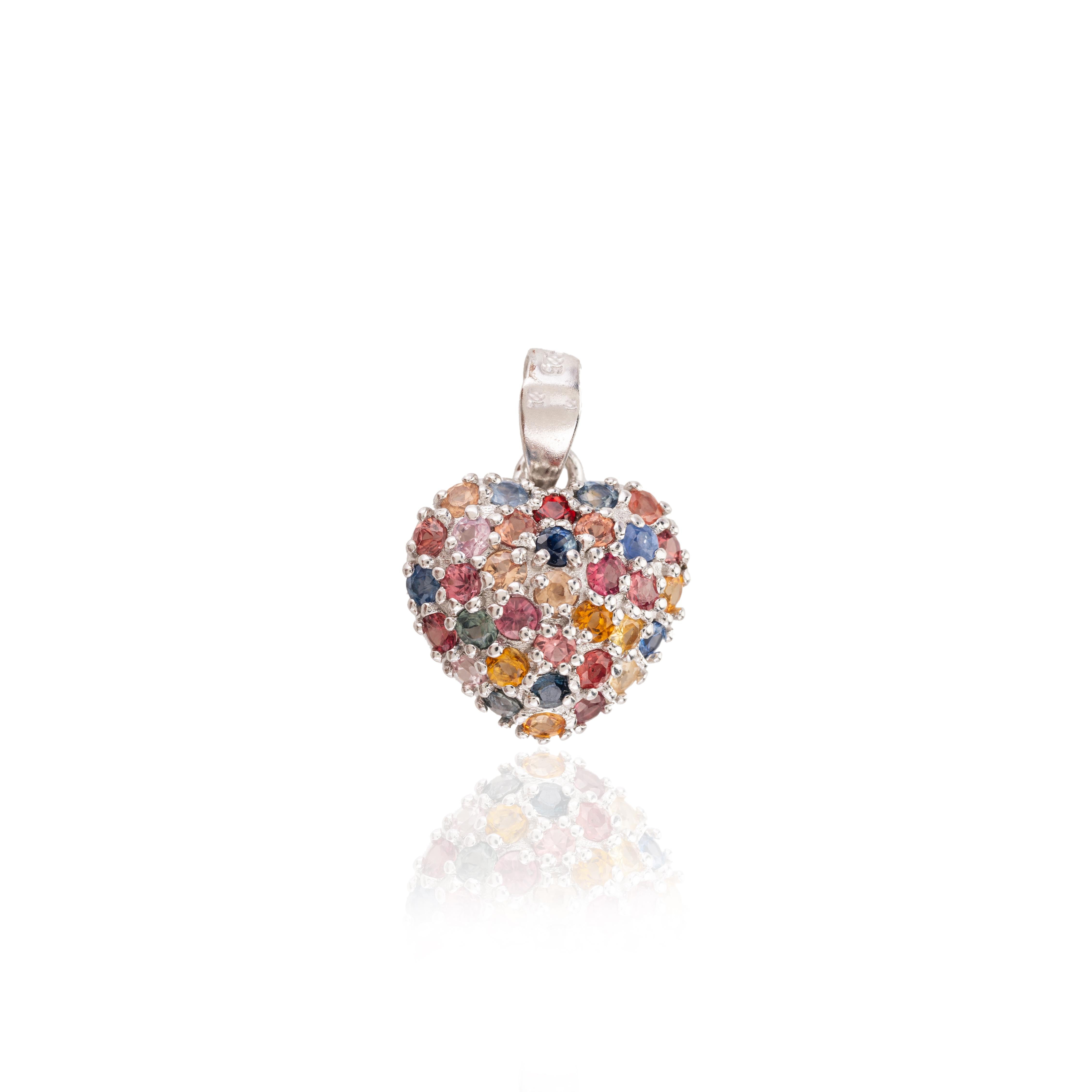 Modern 925 Sterling Silver Multi Sapphire Heart Pendant Valentine Gift for Her For Sale