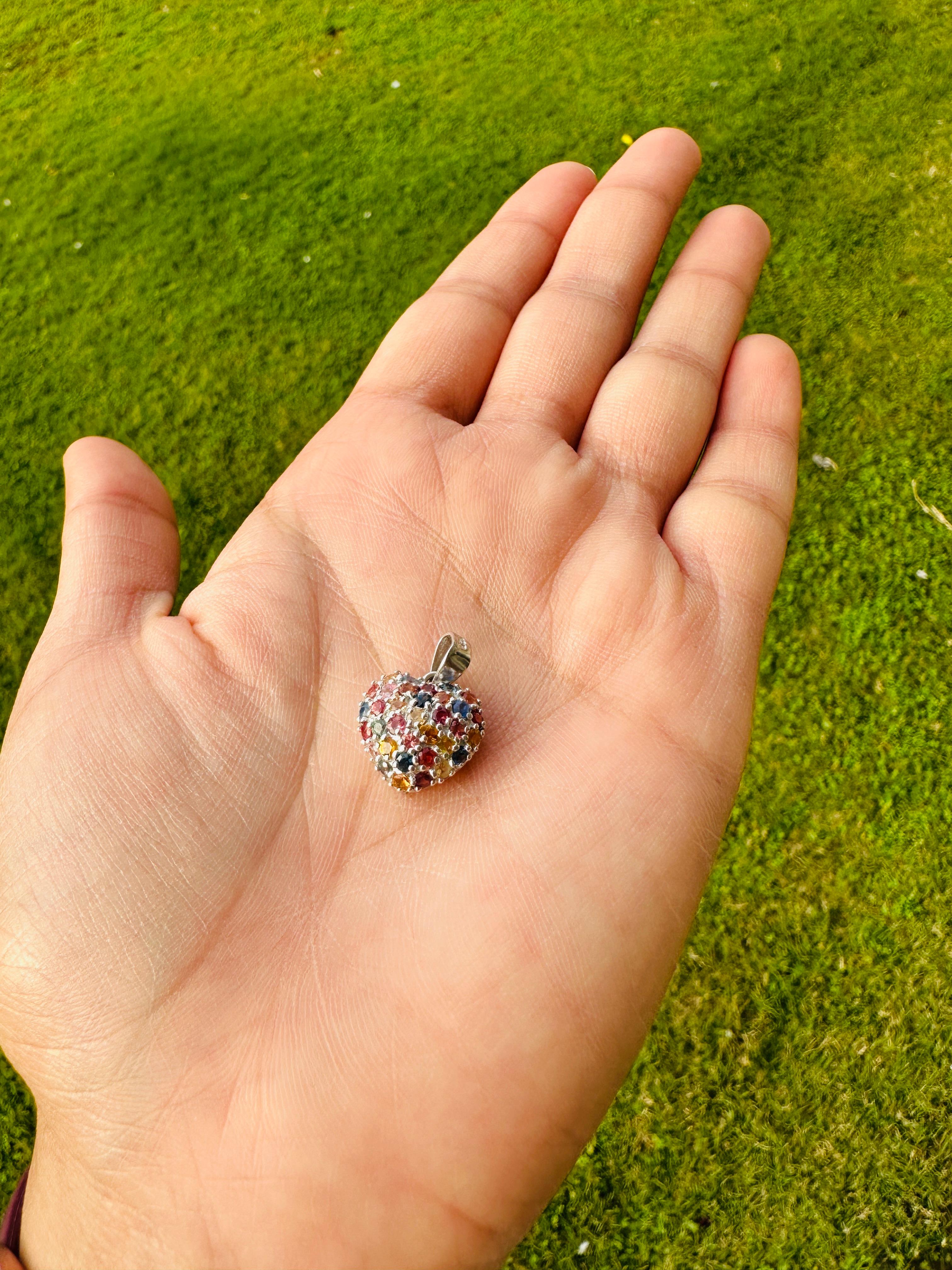 Women's 925 Sterling Silver Multi Sapphire Heart Pendant Valentine Gift for Her For Sale