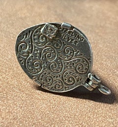 Teepee dei nativi americani in argento 925 con capo Vintage Opening Charm