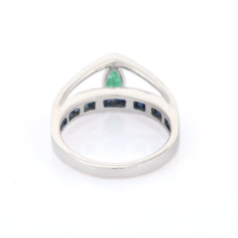 For Sale:  Natural Emerald and Sapphire Unisex Ring for Him in 925 Silver Jewelry 8