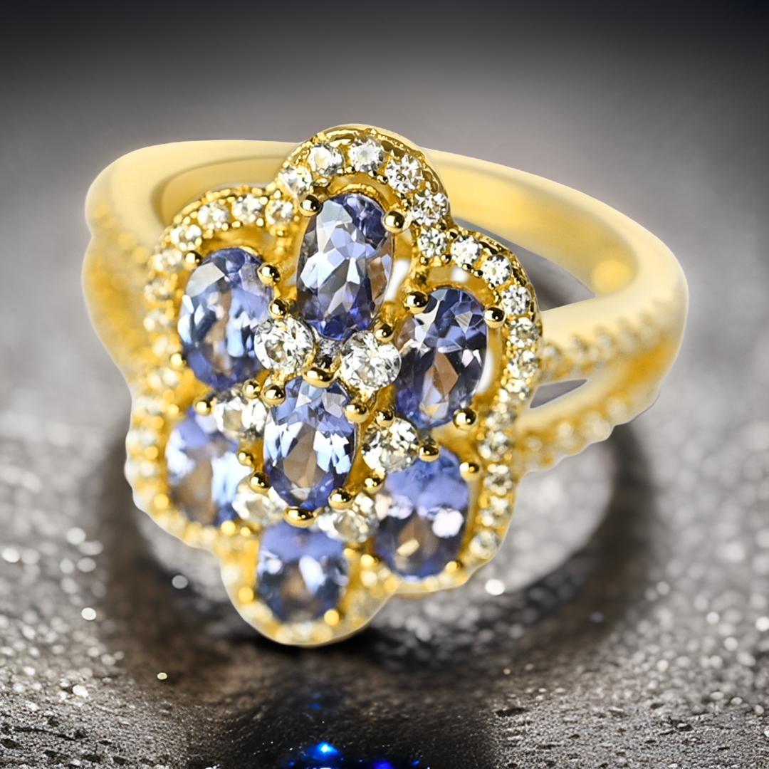 Anello in argento 925 con tanzanite naturale Anello placcato in oro con pietra di nascita di dicembre In condizioni Nuovo in vendita a New York, NY