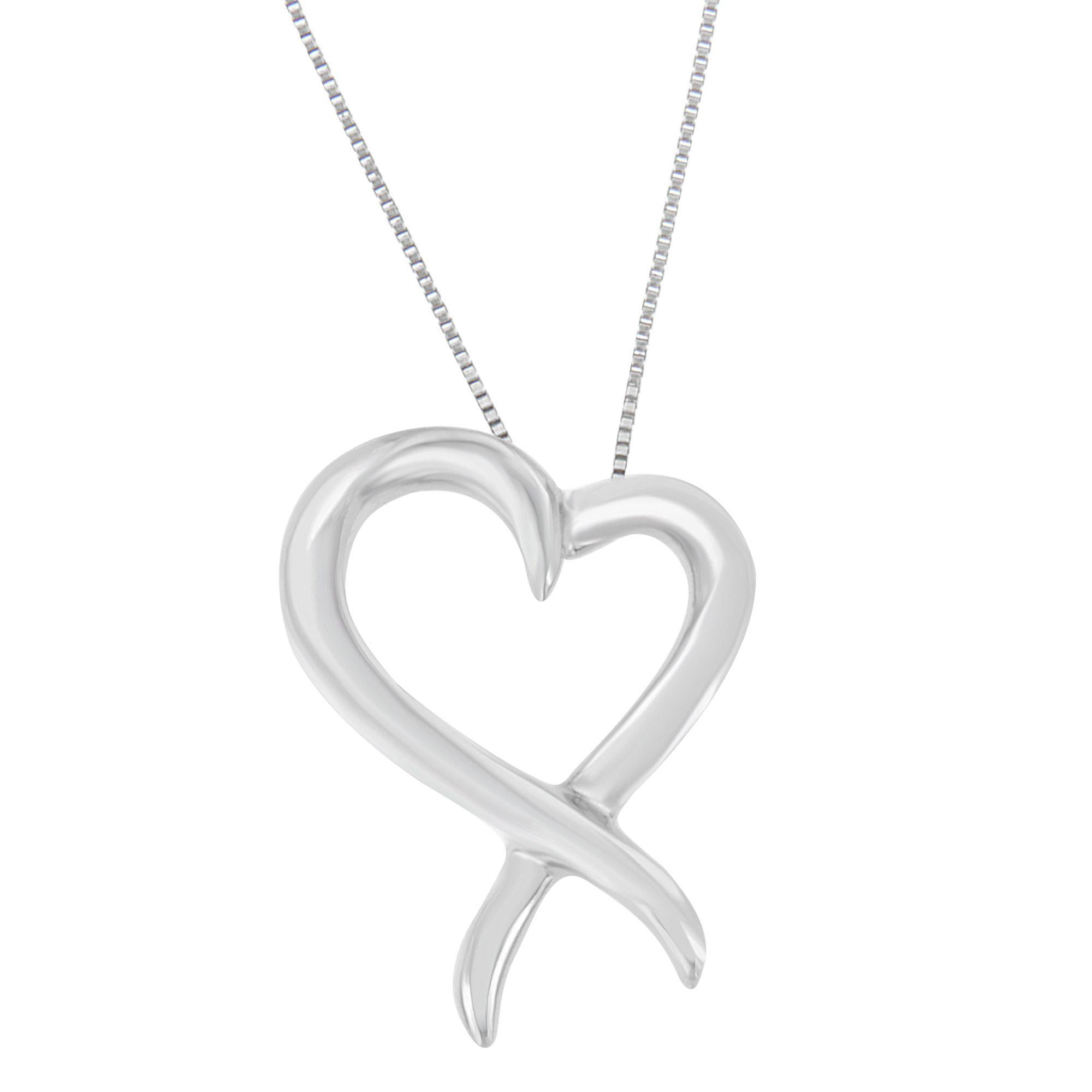 With its simple yet graceful design, this heart-shaped pendant can be worn every day. Crafted in fine sterling silver and overlapped at the bottom for an elegant flourish, it's a wonderful gift to let her know she has your heart forever.

Product