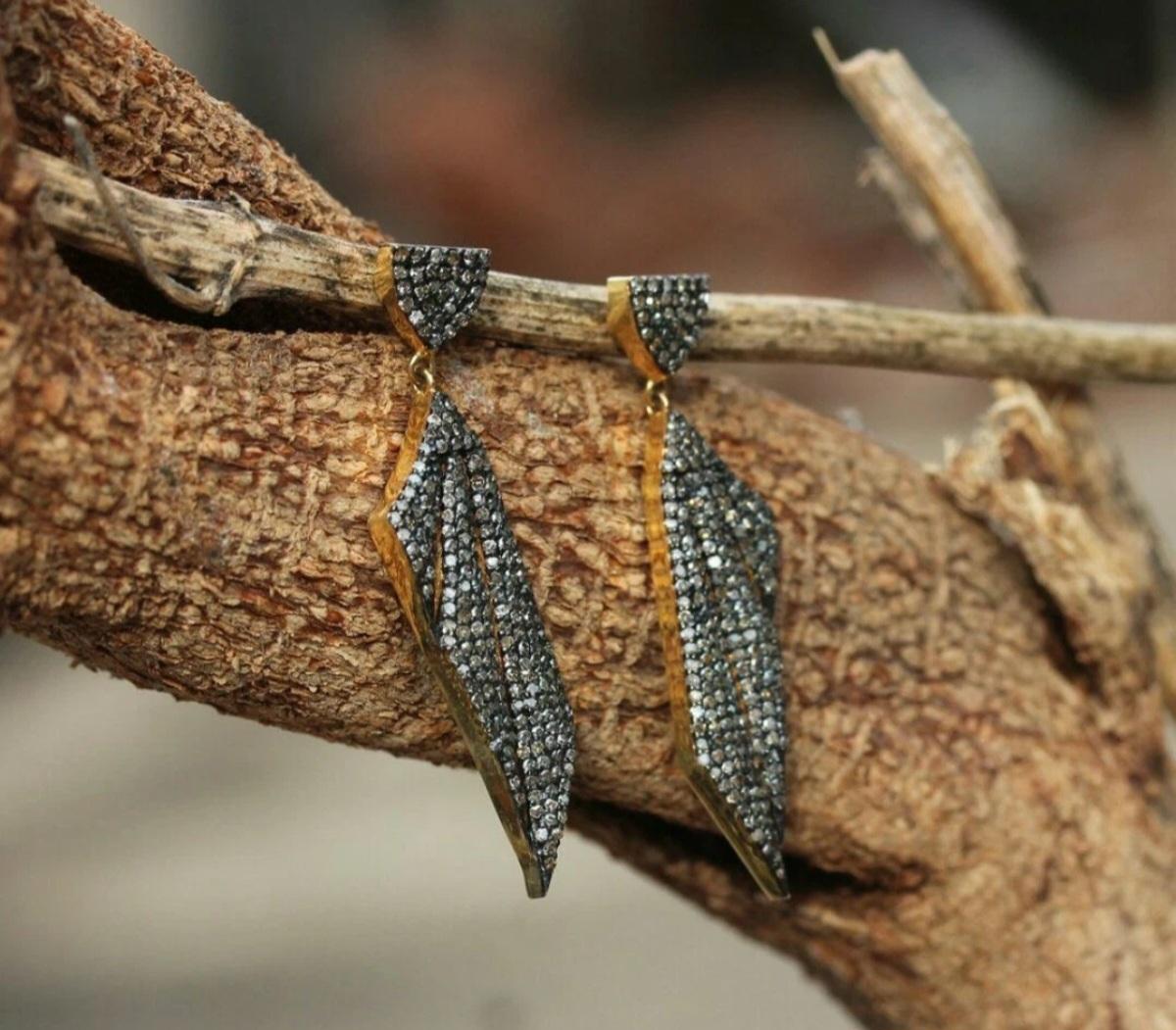 Taglio rotondo 925 Orecchini penzolanti con diamanti in argento Sterling Silver Designer Regalo di Natale. in vendita