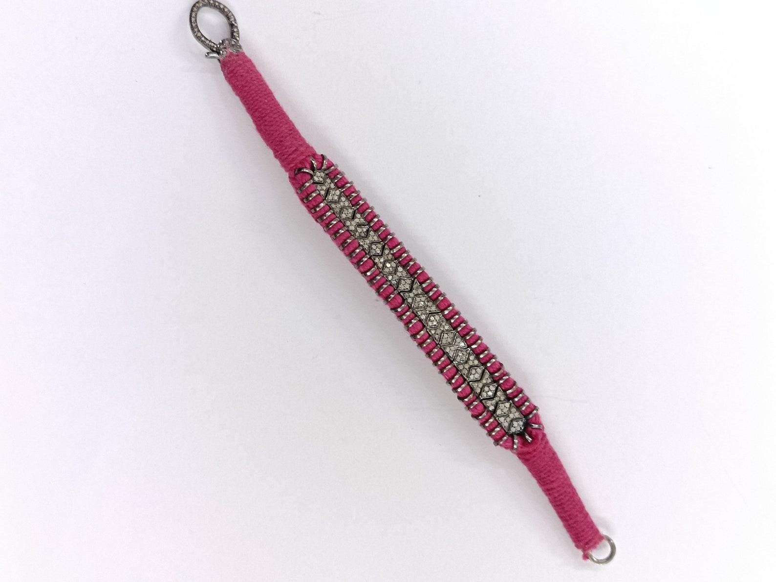 Bracciale Macrame in argento 925 con pavé di diamantiFinitura antica Fatto a mano In condizioni Nuovo in vendita a Chicago, IL