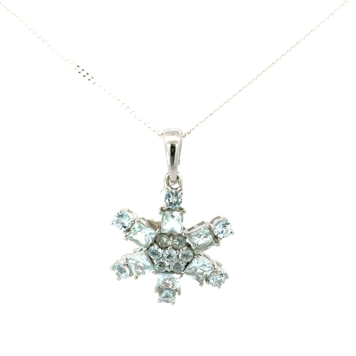 925 Sterling Silver Pendant Necklace Aquamarine Snowflake Pendant for Grandma For Sale 1