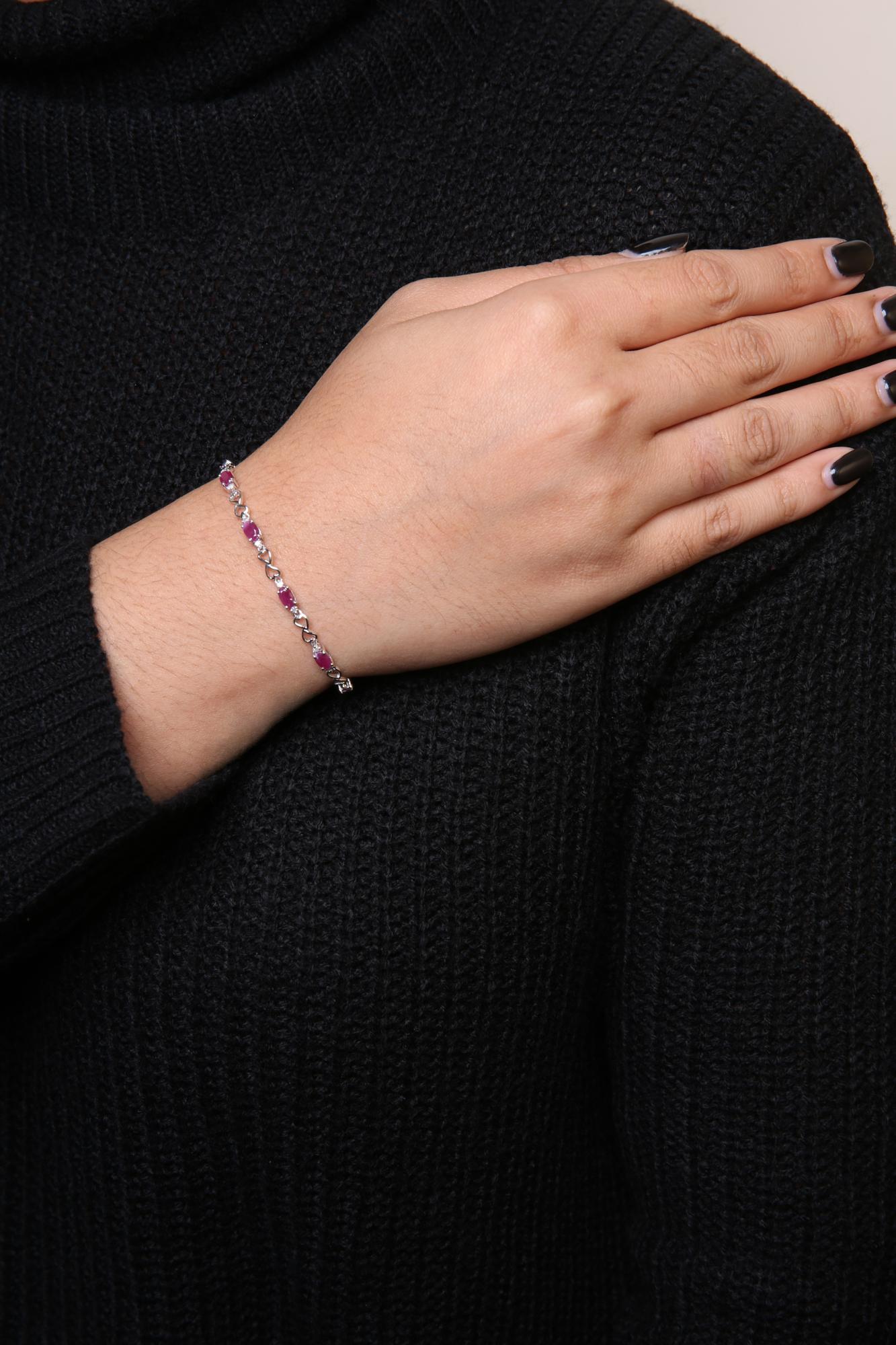 A Link en argent sterling .925 Ruby ovale rose et diamant 1/4 Cttw Neuf - En vente à New York, NY