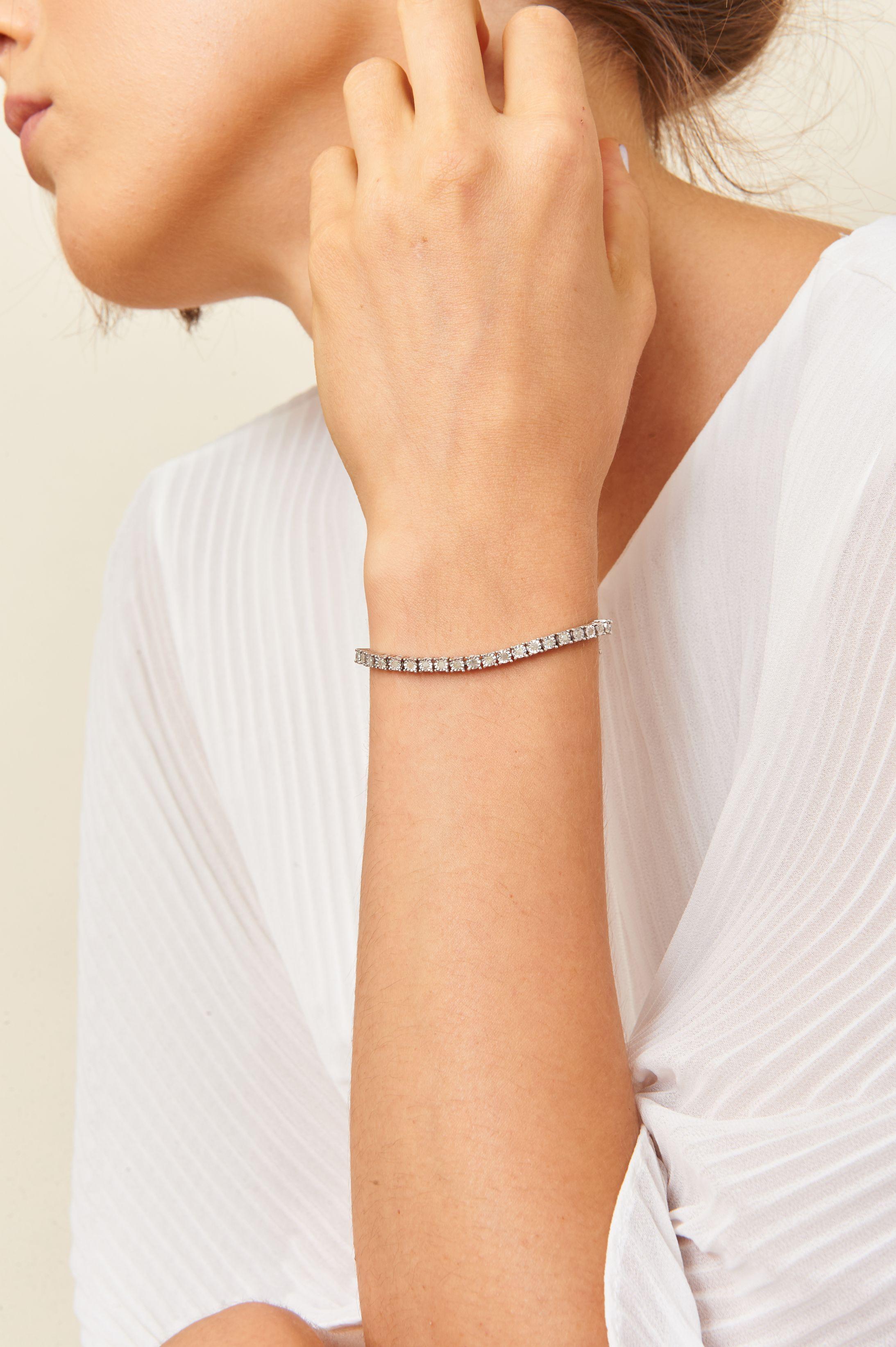 Bracelet tennis en argent sterling avec lunette à facettes rondes et diamants taille rose de 0,925 carat en vente 3