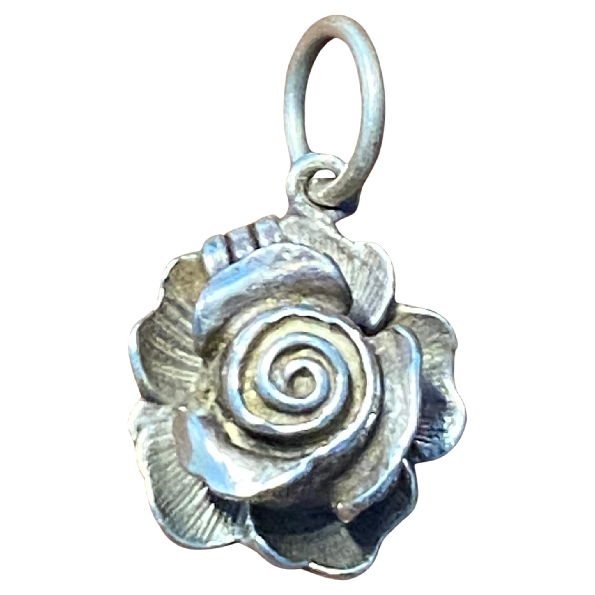 925 Sterling Silber Rose / Marienkäfer Vintage Eröffnung Charme / Anhänger im Angebot