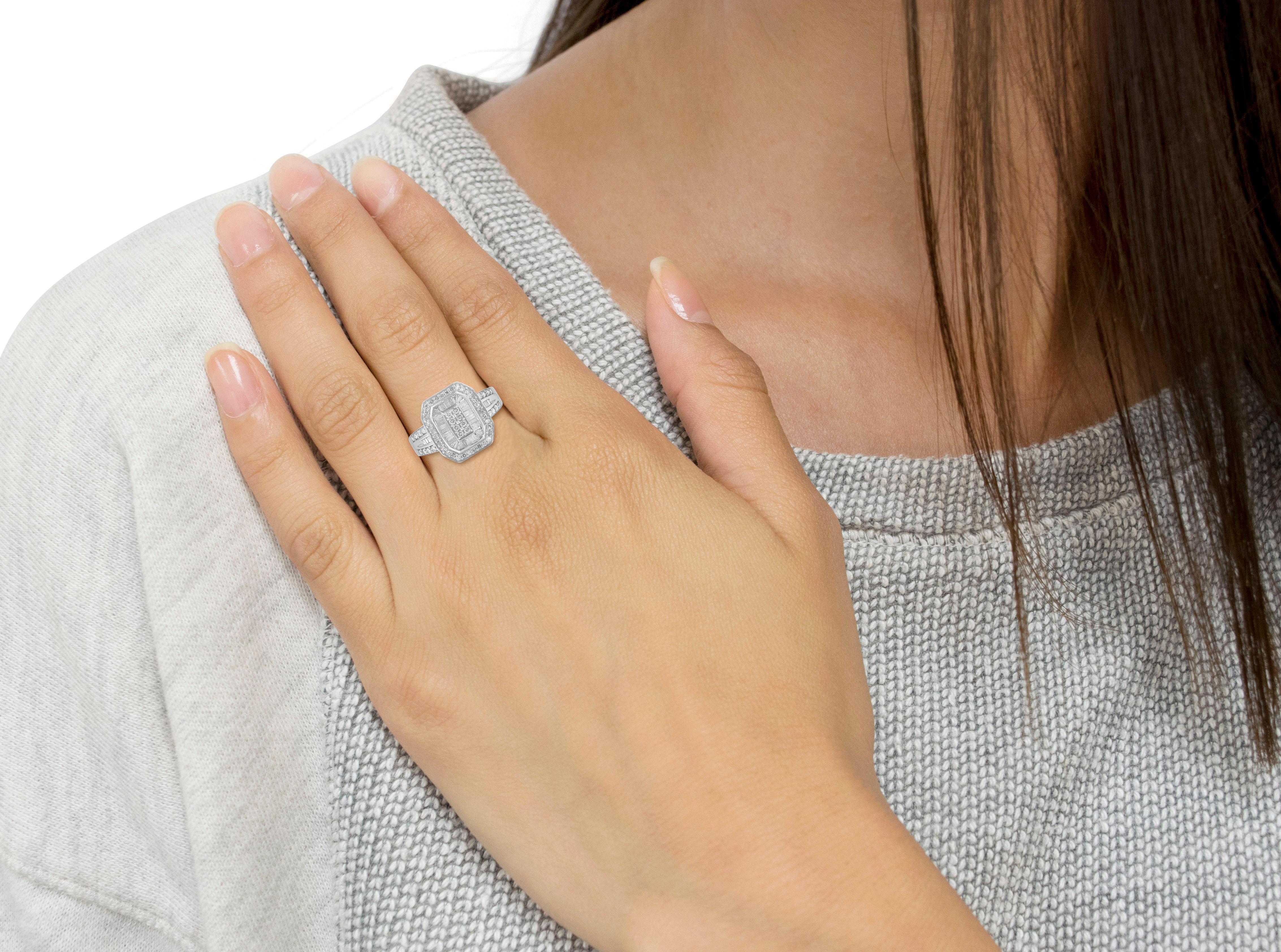 Im Angebot: .925 Sterlingsilber Runder und Baguette 3/4 cttw Diamant- Kathedralenring () 6