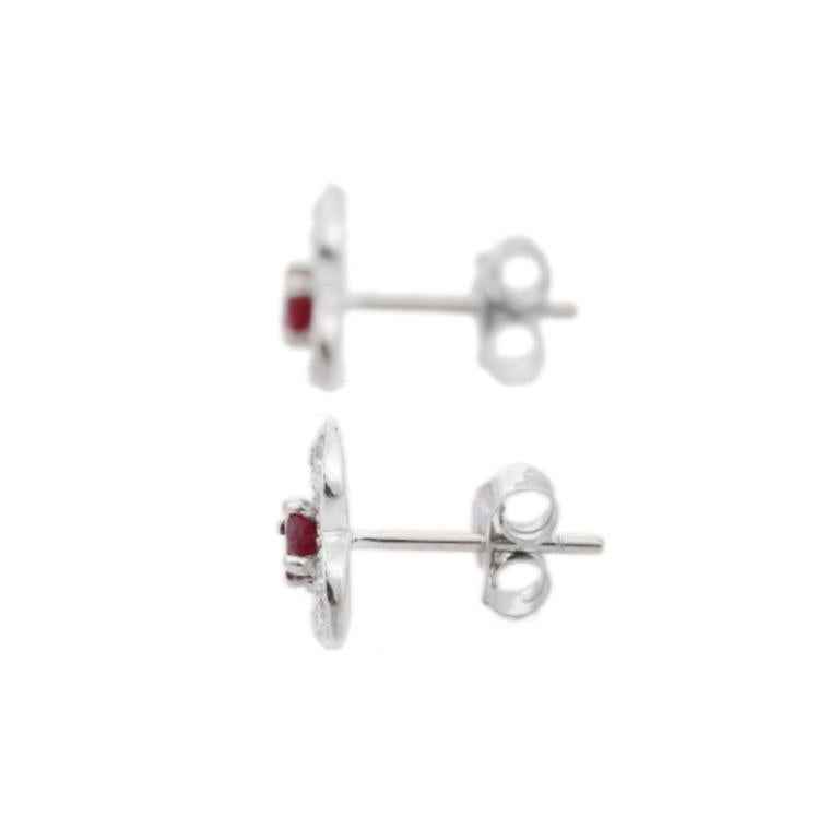 Round Cut 925 Sterling Silver Ruby Everyday Stud Flower Earrings Gift for Mom For Sale