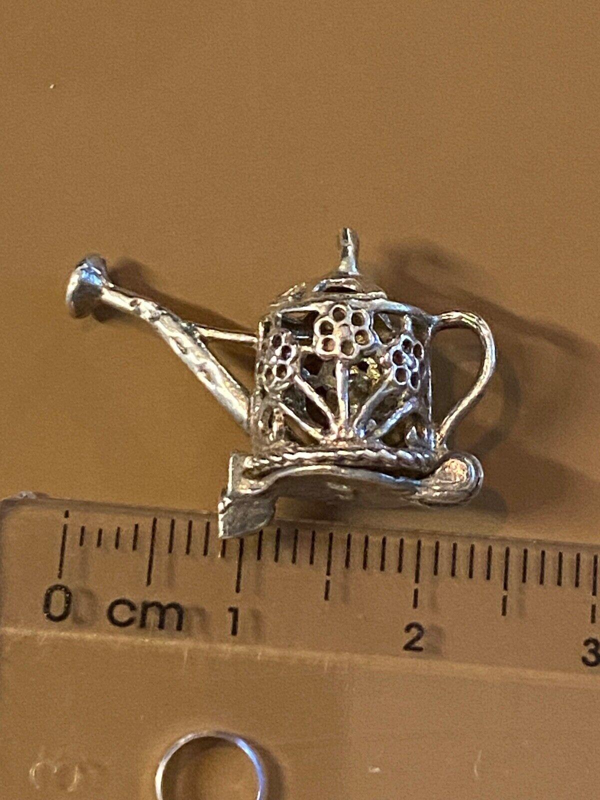 925 Sterling Silber Gie�ßkanne Charme (Anhänger) Öffnung zu offenbaren Daisy Blume Damen im Angebot