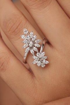 925 Sterling Siver Engagement Ring Beautiful Moissanite Ring Gift For Women.