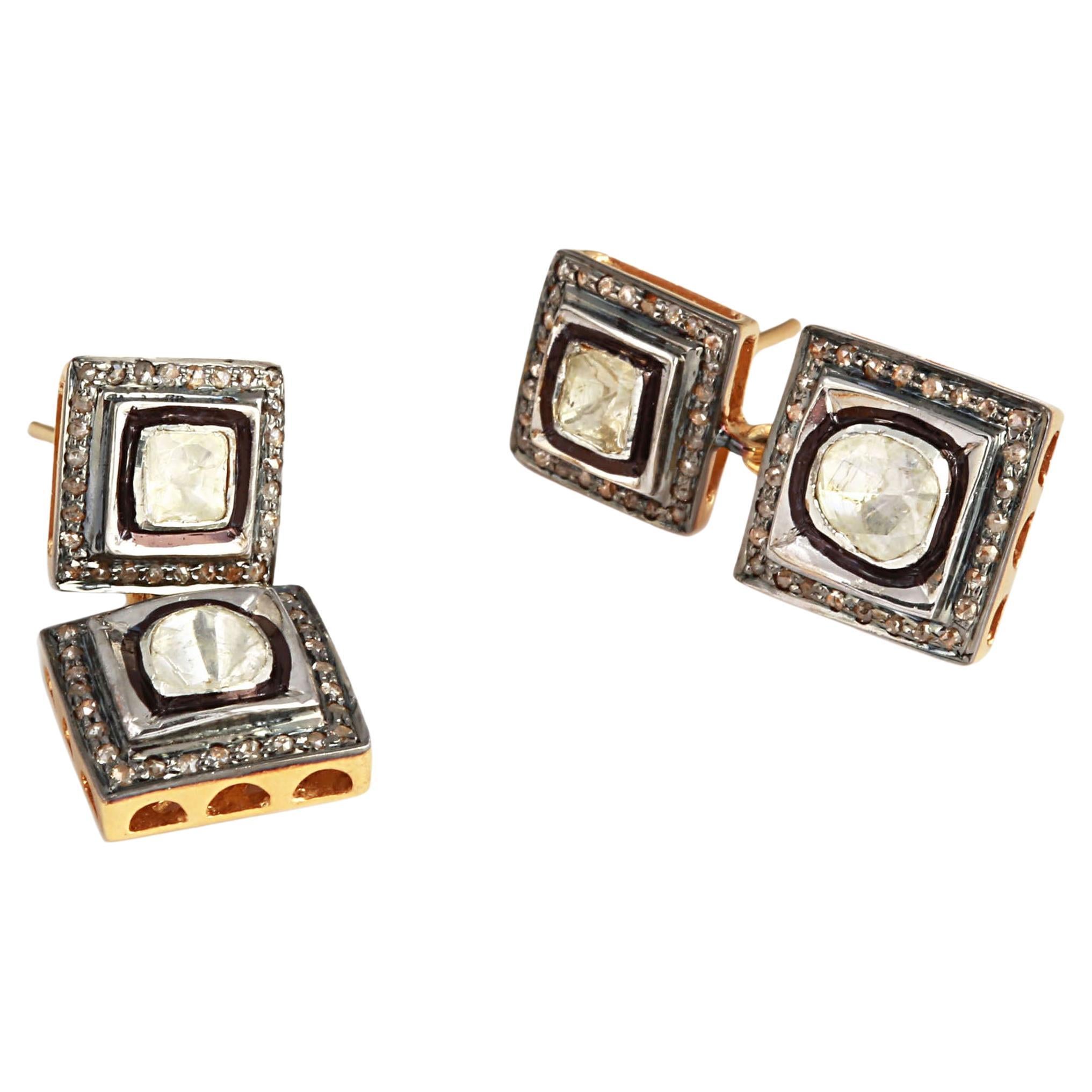 925 Sterling Silver Feather Design Earring Studded with Tsavorite 7.22