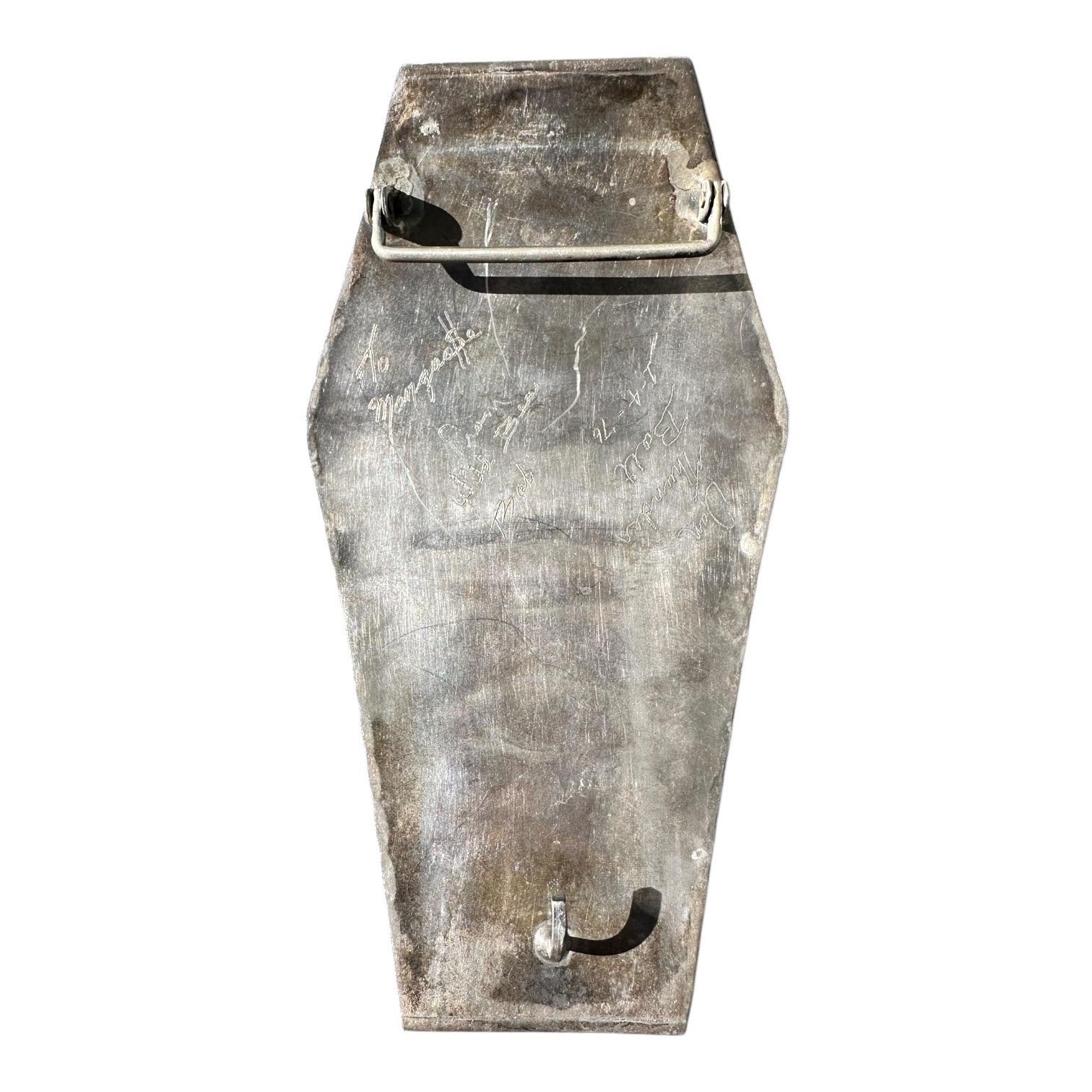 925 Thunder Bold Dan Eagle Claw Navajo belt buckle turquoise and Coral 6 Ounces For Sale 2