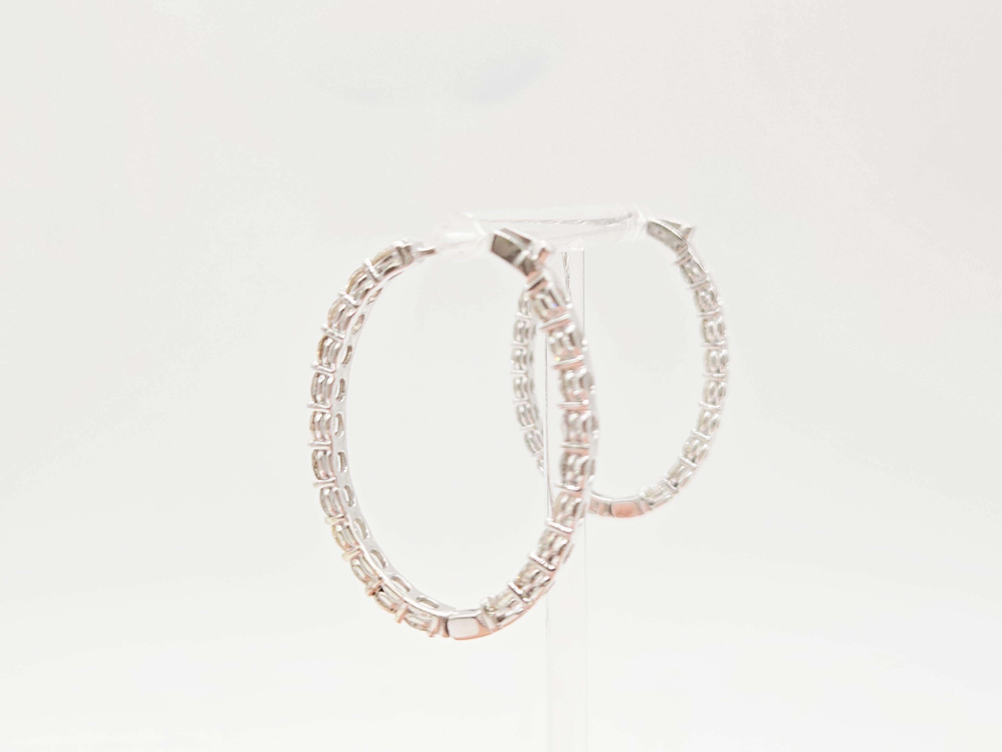 Donna Orecchini a cerchio ovali grandi con diamante naturale da 9,26 carati in oro bianco 14 carati in vendita