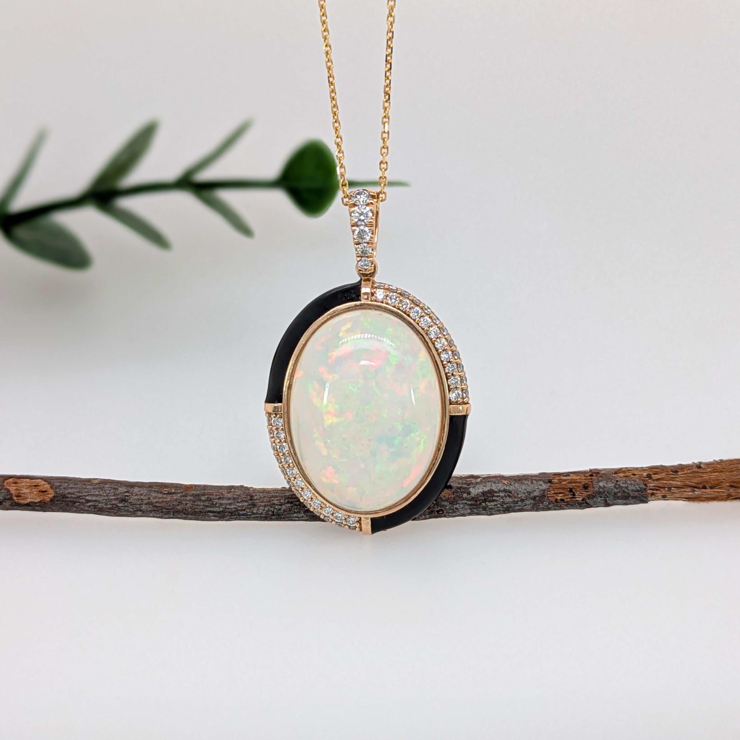 Art déco Pendentif en or massif 14 carats avec opale de 9,26 carats et accents de diamants en or massif 14 carats en vente