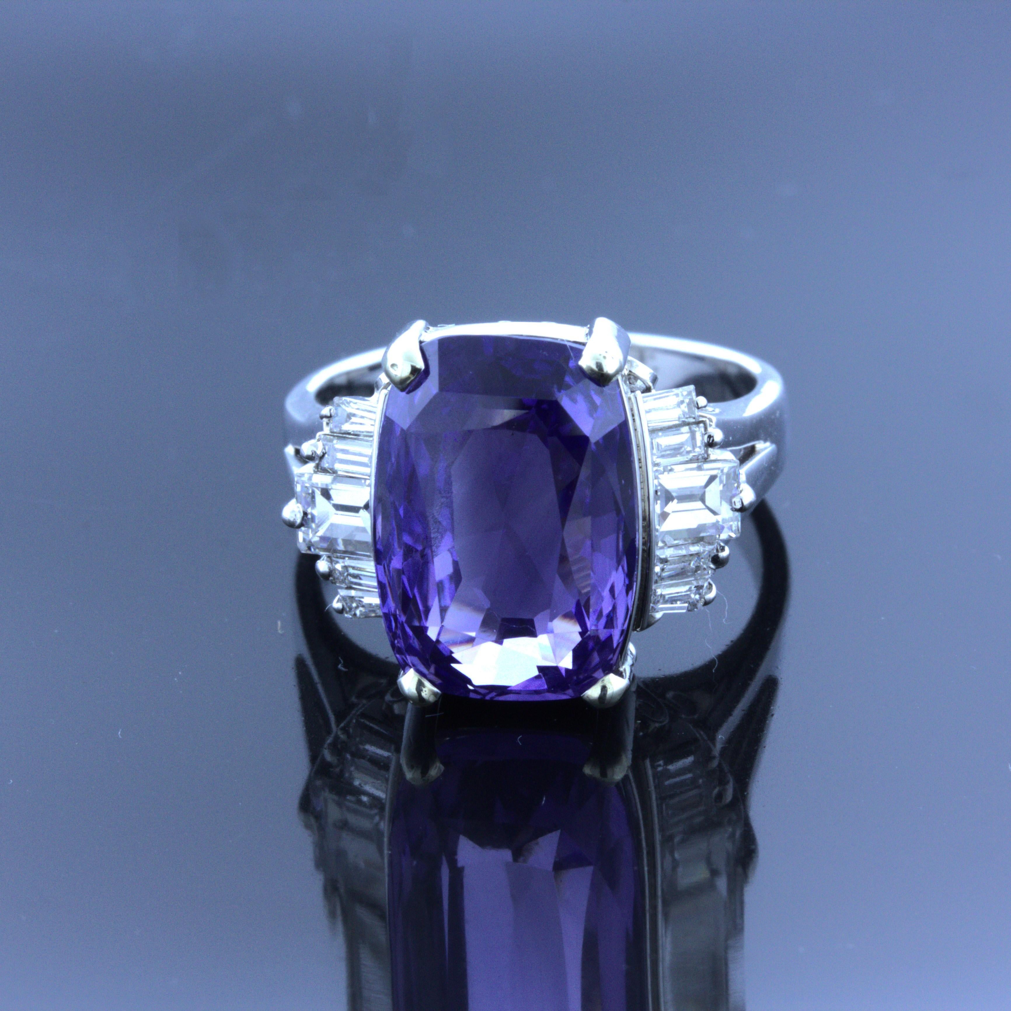 9.27 Carat Color-Change Sapphire Diamond Platinum Ring, GIA Certified For Sale