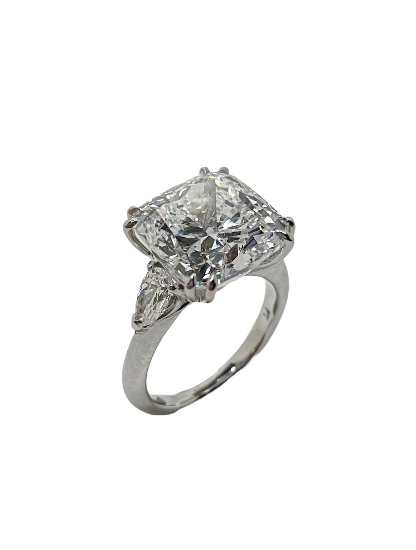 9.27 Carat Cushion Cut Diamond Engagement Ring In Excellent Condition For Sale In Chicago, IL