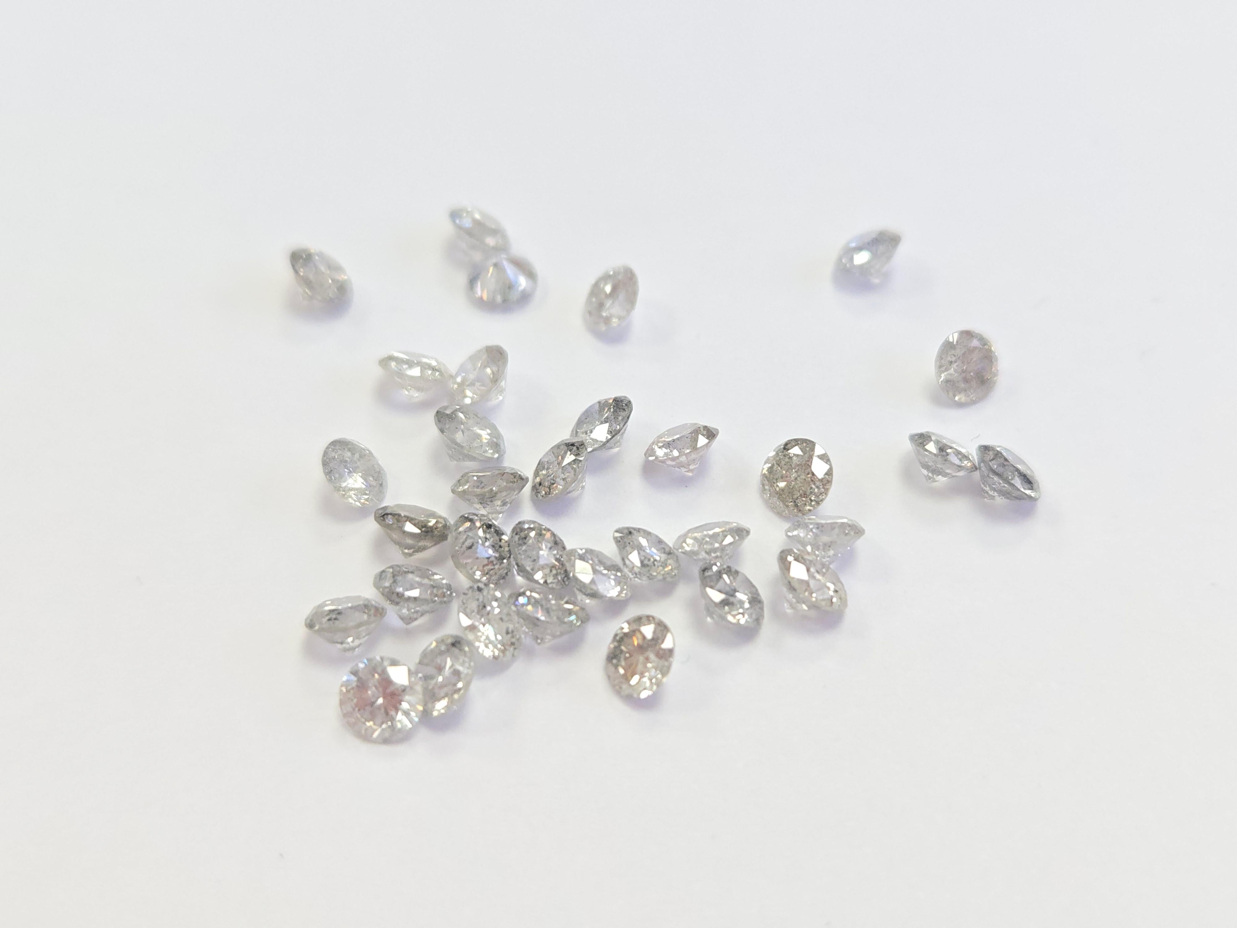 9,27 Carati di peso totale - Pacco di diamanti tondi sciolti Nature

Questo pacco contiene diamanti naturali sciolti taglio brillante rotondo per un totale di 9,27 carati, ideali per gioiellieri, designer o collezionisti in cerca di scintille e