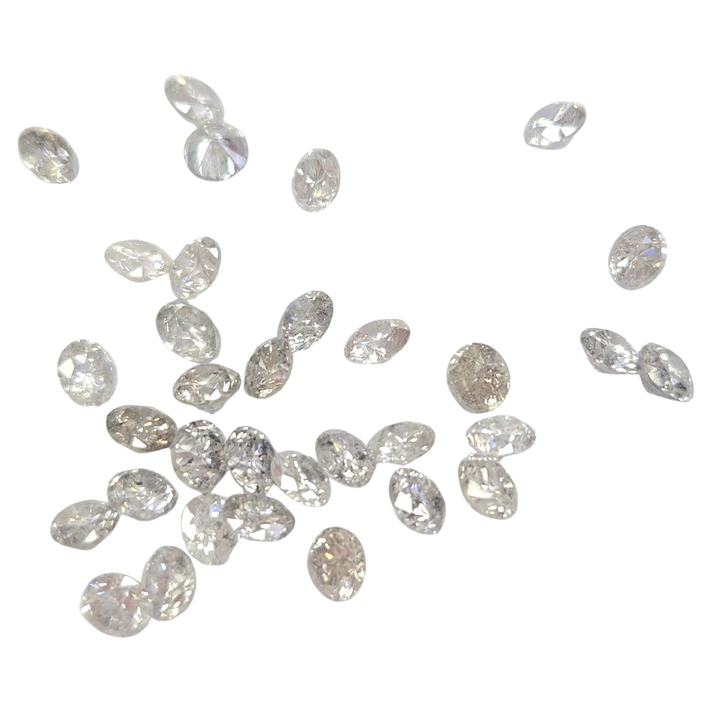 9,27 Carati di peso totale - Pacco di diamanti tondi sciolti Nature in vendita