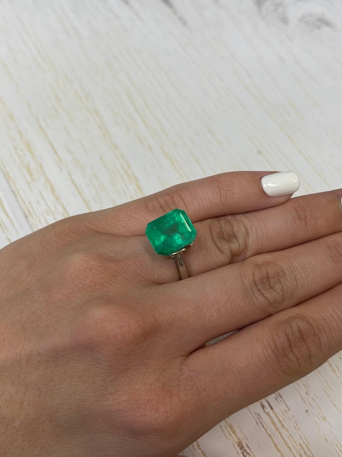 9.28ct Yellowish Green Emerald Cut Colombian Gem 13x11 Genuine May Birthstone For Sale 4