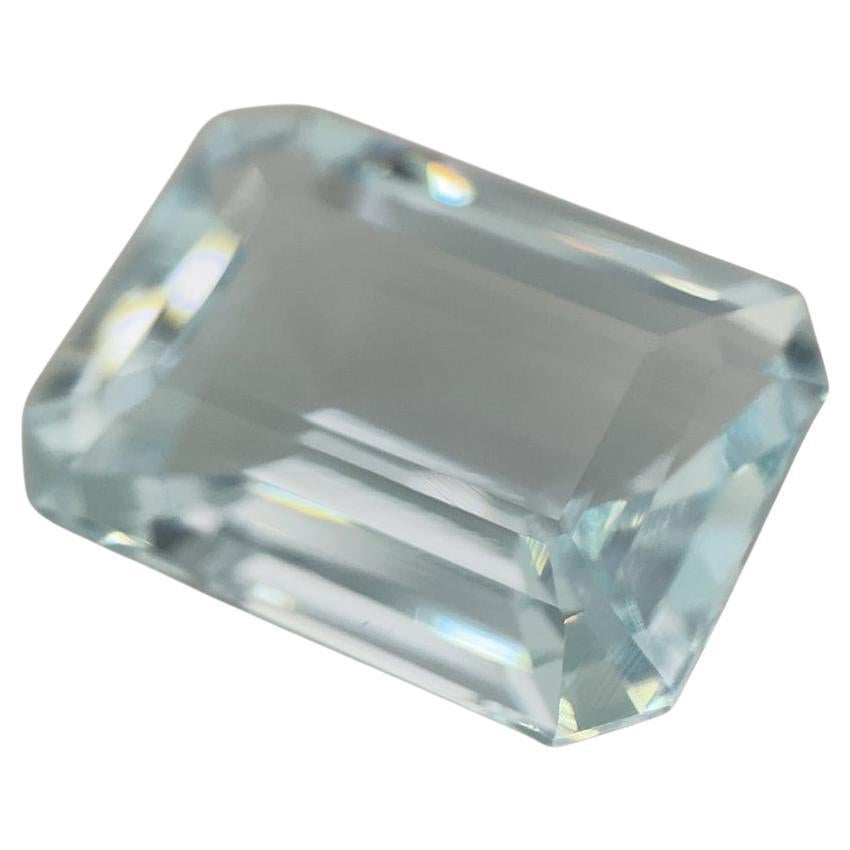 9.29ct Emerald Cut Aquamarine For Sale