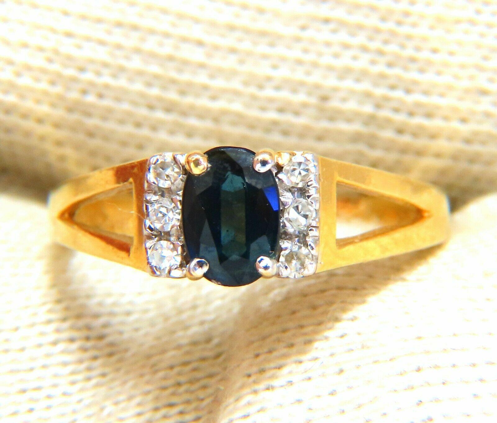 .92ct Natural Oval Blue Sapphire Diamonds Ring 14kt In New Condition In New York, NY