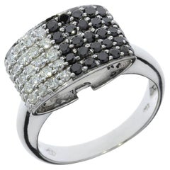 .92ctw White 
Black Diamond 18K Ring