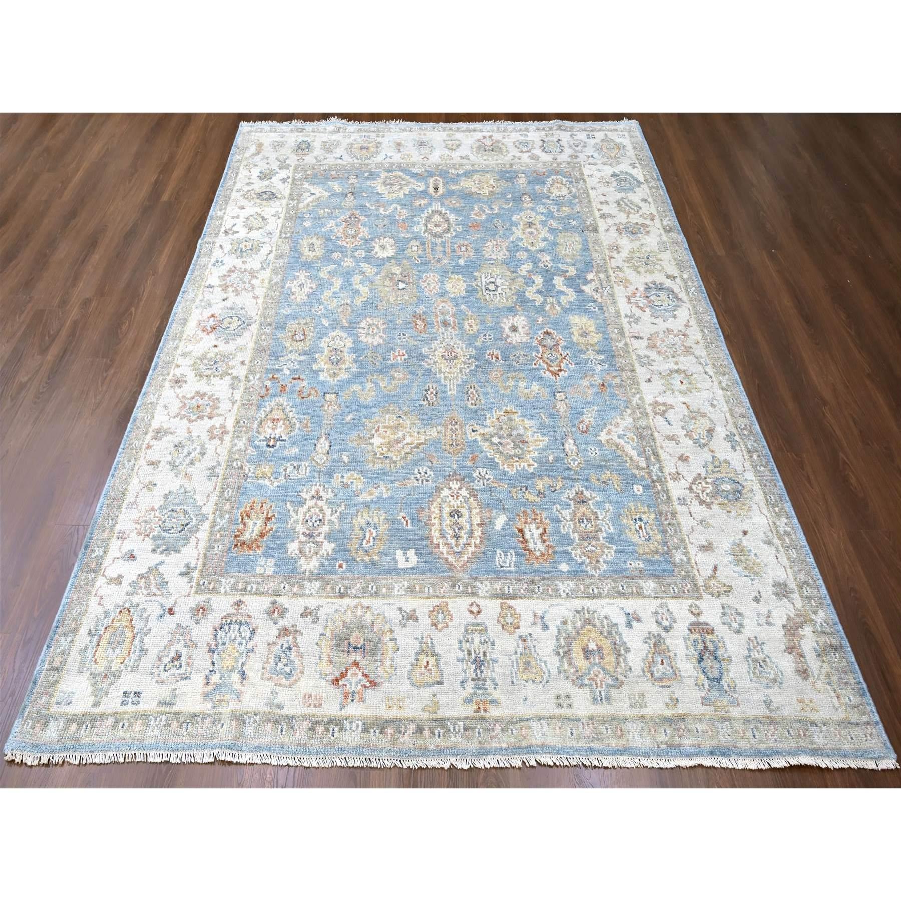 Azul-Gris, Colección flexible, Tono sobre tono, Anudada a mano, Lana suave y aterciopelada, Felpa y exuberante, Diseño Oushak, Alfombra oriental
Materiales primarios: Lana
Látex: Sin pelo 
altura: 0,25 Pulgadas
Estilo: Transicional
Color principal: