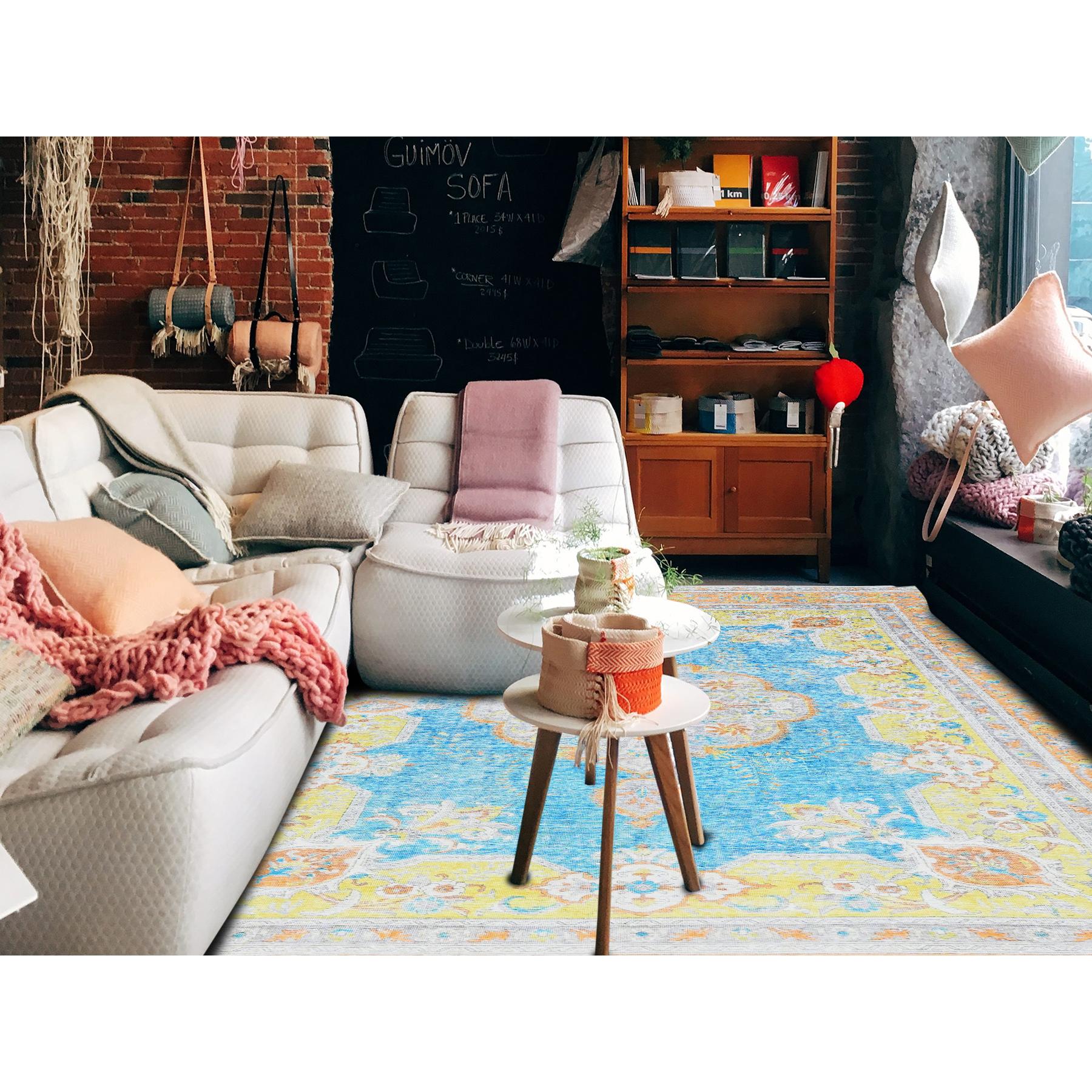 Maya Blau, Gemalt Vintage Persisch Tabriz, Colorfest, Gleichmäßig getragen, Dünn beschnitten, Null Flor, Seiten und Enden professionell gesichert, Handgeknüpft, 100% Wolle, Orientteppich
Primäre MATERIALIEN: Wolle
Latex: Kein Flor 
Höhe: 0,25