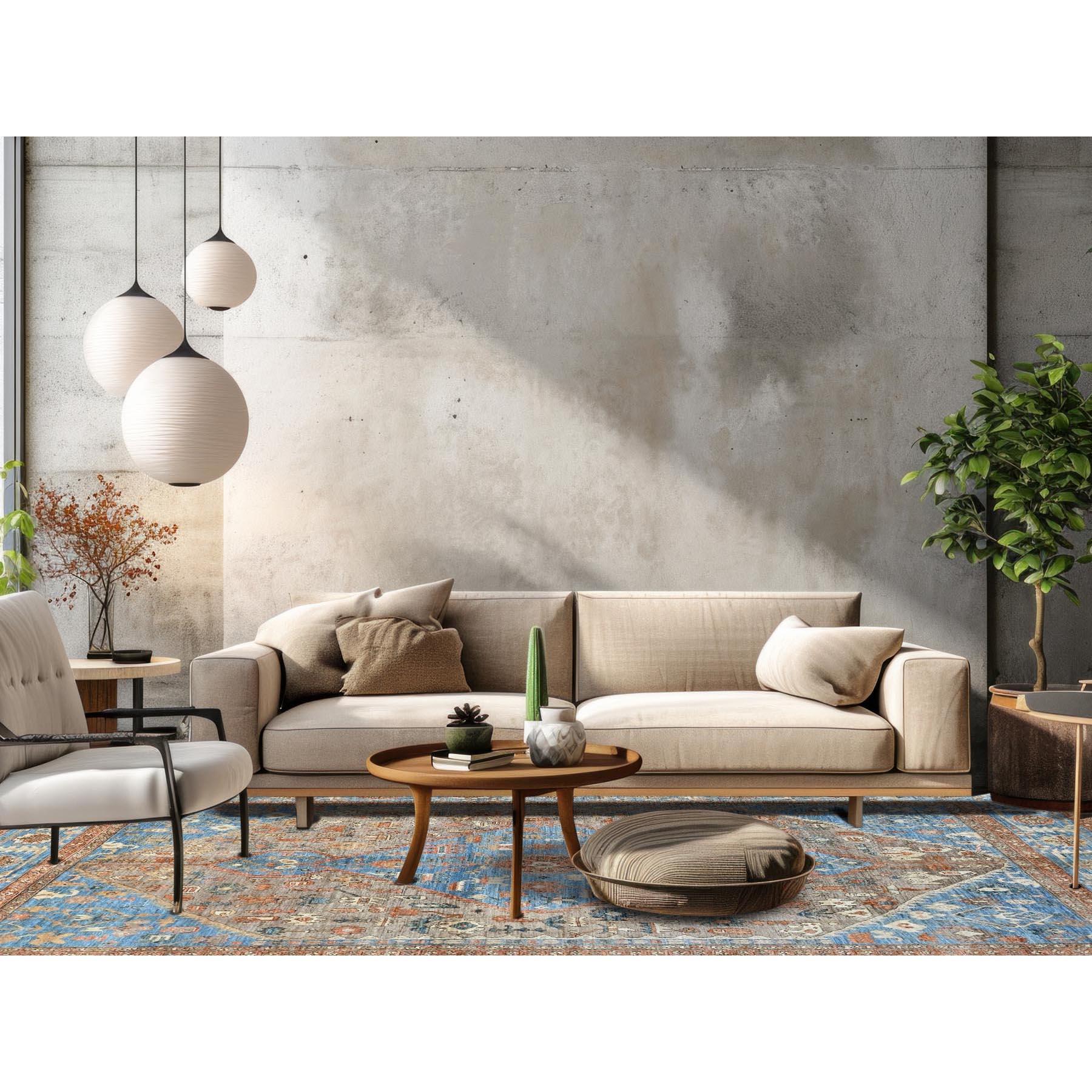 Beaver Brown, Peshawar Heriz con disegno Serapi antico, annodato a mano, lana di alta montagna, tinture vegetali, pelo morbido, tessuto fitto, Tappeto orientale
Materiali primari: Lana
Lattice: No Pile 
altezza: 0,25 pollici
Stile:
