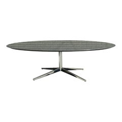 93" Florence Knoll Tisch mit dunkler Granitplatte und Chromfuß