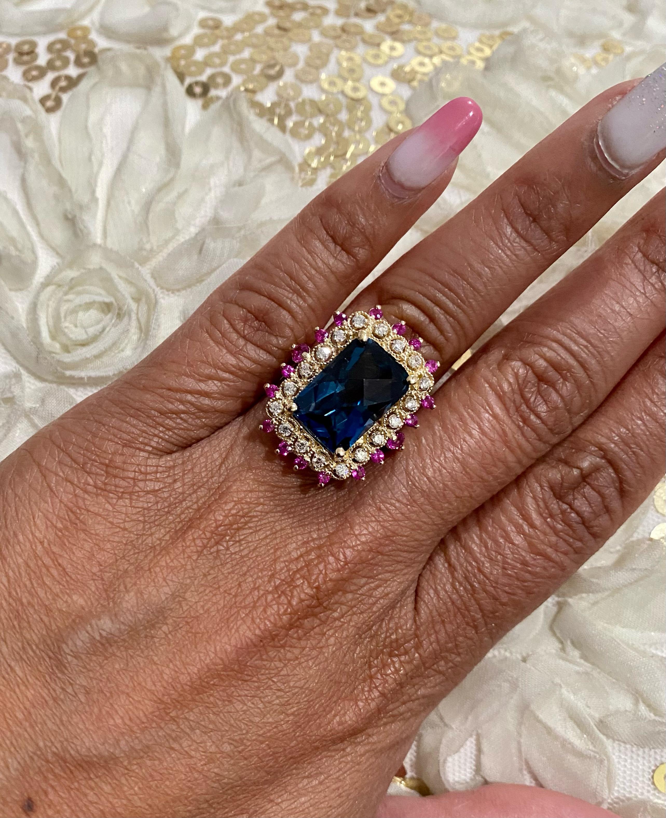9.30 Carat Blue Topaz Sapphire Diamond Yellow Gold Cocktail Ring In New Condition In Los Angeles, CA