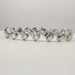 9.30 Carat, Emerald Cut, Bubble Bezel Bracelet in 14K White Gold