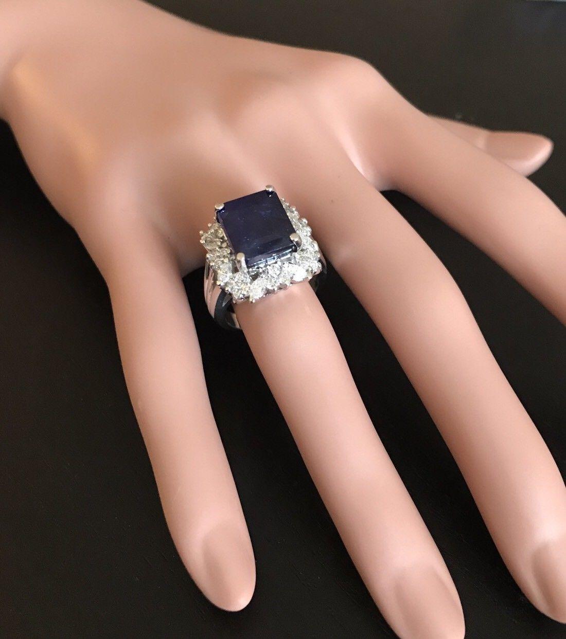 9.30 Carat Exquisite Natural Blue Sapphire and Diamond 14 Karat Solid White Gold For Sale 1