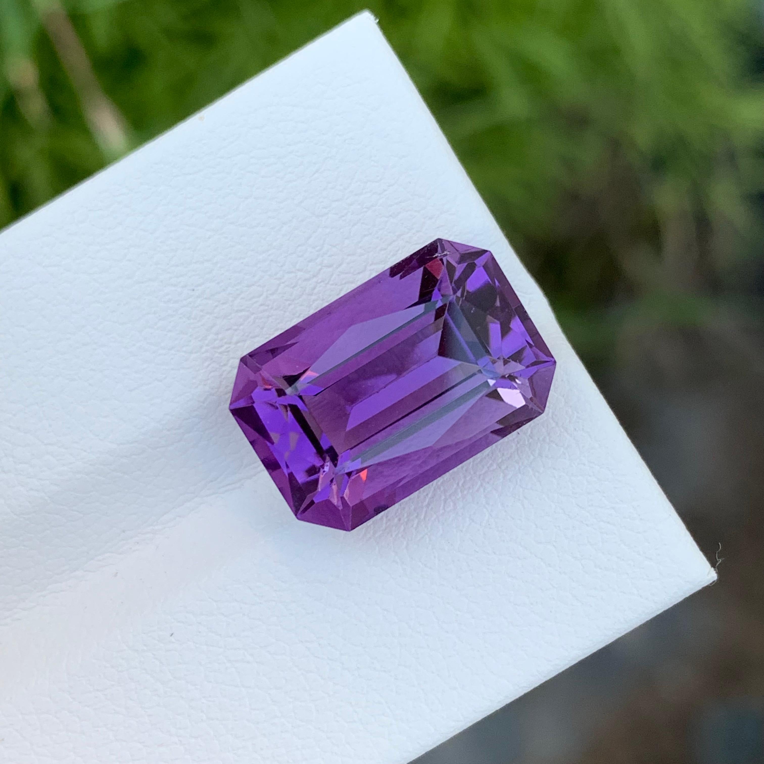 9,30 Karat natürlicher loser Amethyst Smaragd Form Edelstein für Halskette Schmuck  im Angebot 3