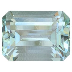 9,30 Karat Natürlicher loser hellblauer Aquamarin Smaragdschliff Pakistan Edelstein