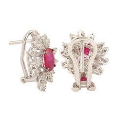 Orecchini astratti in oro 14 carati con diamante e rubino da 9,30 carati
