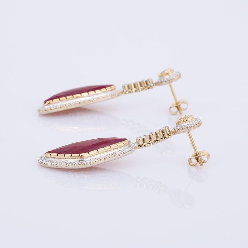 Mixed Cut 9.30 Carat Ruby Diamond 14 Karat Gold Abstract Earrings For Sale