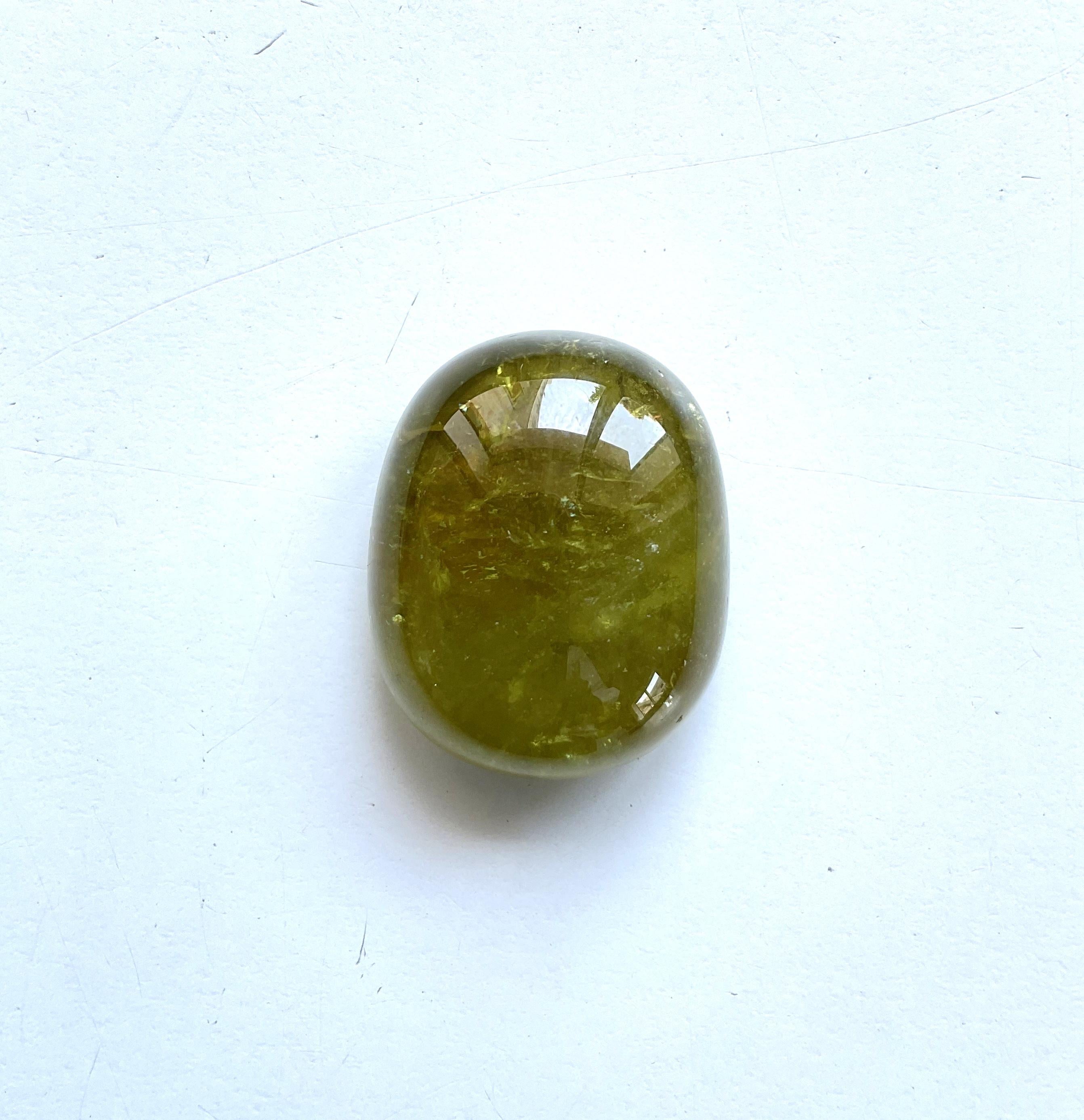 93.06 Carats Green Tourmaline Plain Tumbled Loose Gemstone Fine Jewelry Natural For Sale 3