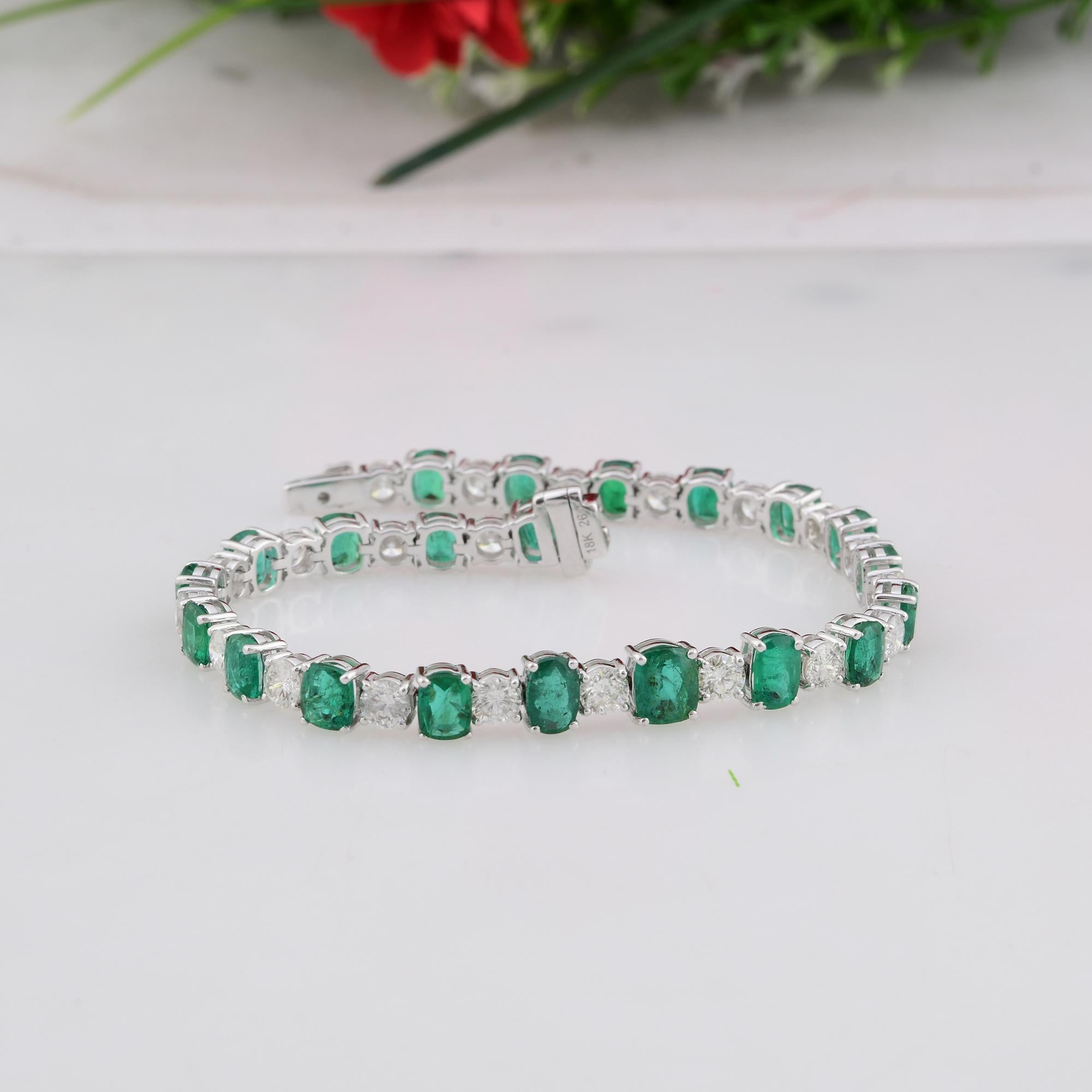 Modern 9.31 Carat Zambian Emerald Bracelet 4.37 Ct SI/H Diamond 18 Karat White Gold For Sale